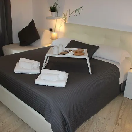 The House Of St. Peter Апартаменты